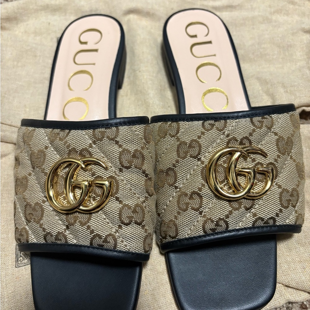 Gucci Beige and Black Patterned Slides